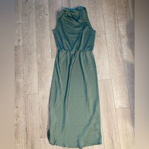 Elegant Green Sleeveless Dress